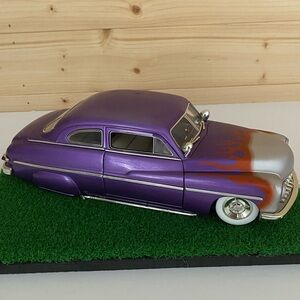 ERTL 1:18 Scale Diecast Car 1949 Mercury Lead Sled Coupe Purple with Flames